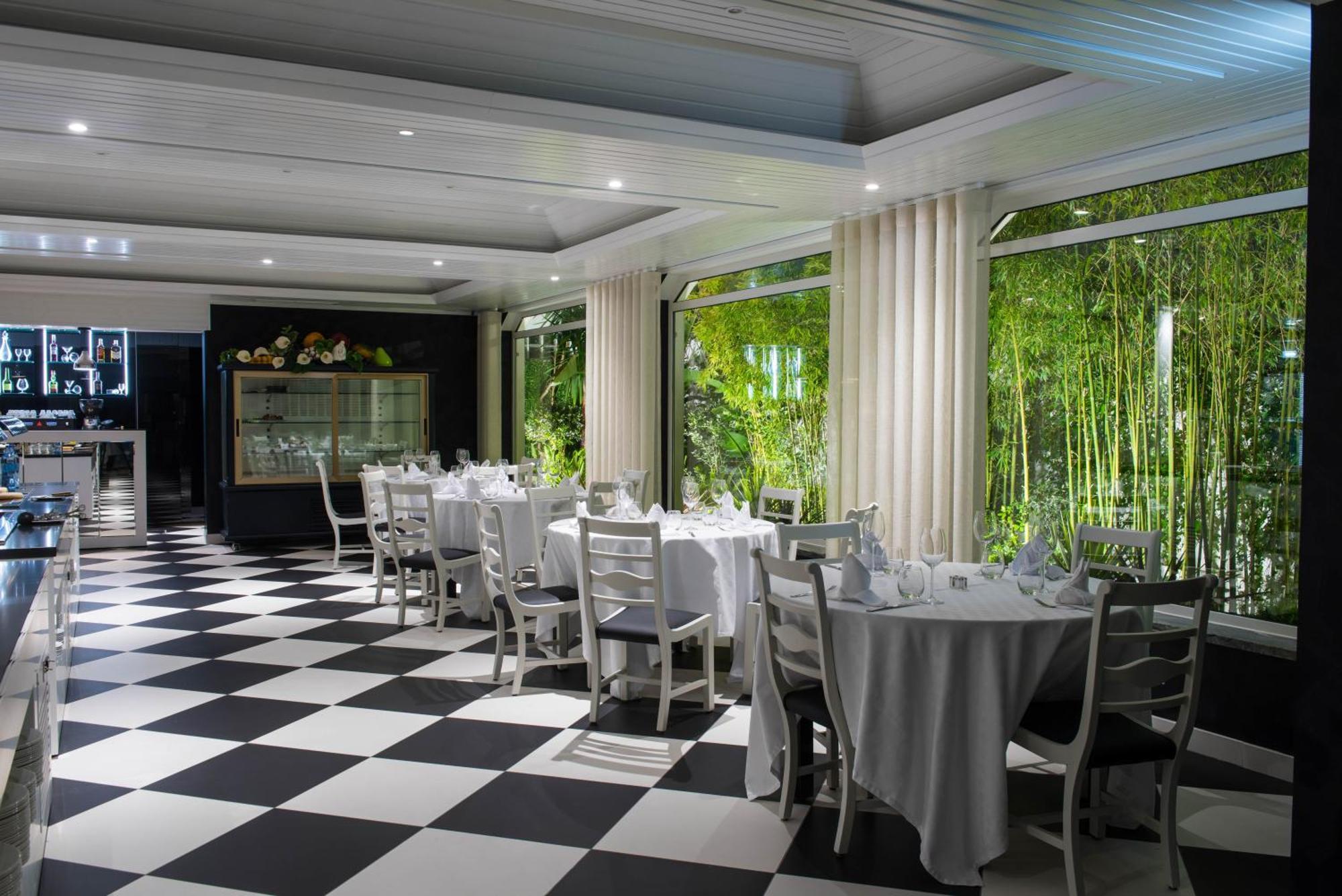 Hotel Cristal Marinha Marinha Grande Bagian luar foto