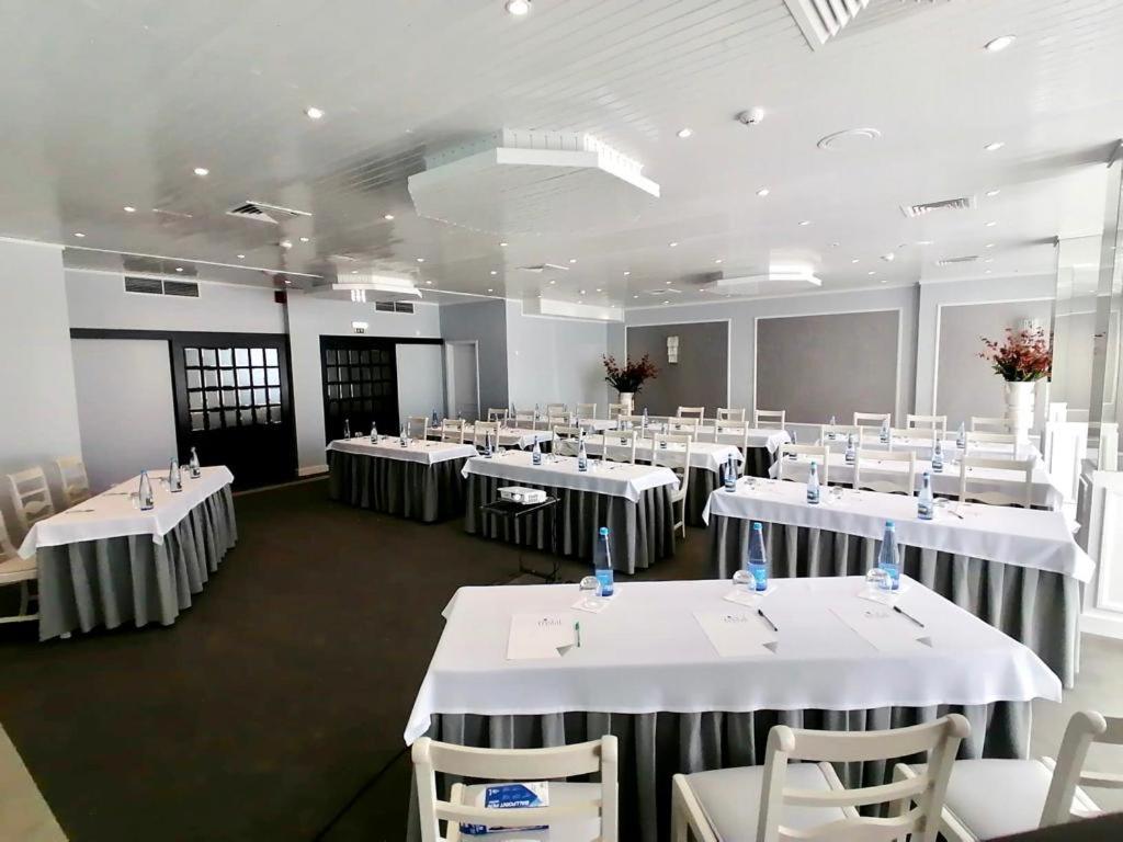 Hotel Cristal Marinha Marinha Grande Bagian luar foto