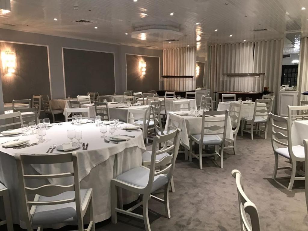 Hotel Cristal Marinha Marinha Grande Bagian luar foto